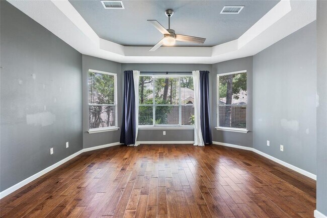 Building Photo - 11 Belcarra Pl