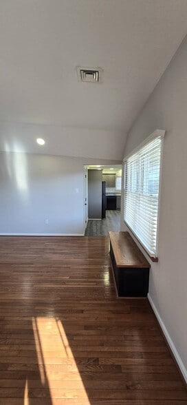 Living room - 245 Plum Aly