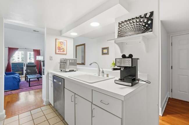 Building Photo - Charming Historic Capitol Hill Loft | 1 BR + Lofted Bedroom