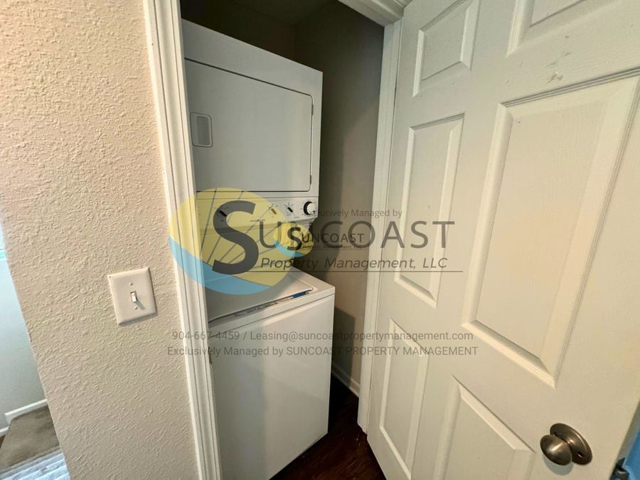 Building Photo - 8026 Galveston Ave
