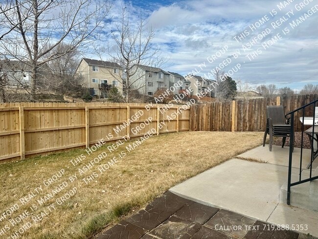 Building Photo - 3755 Reindeer Cir