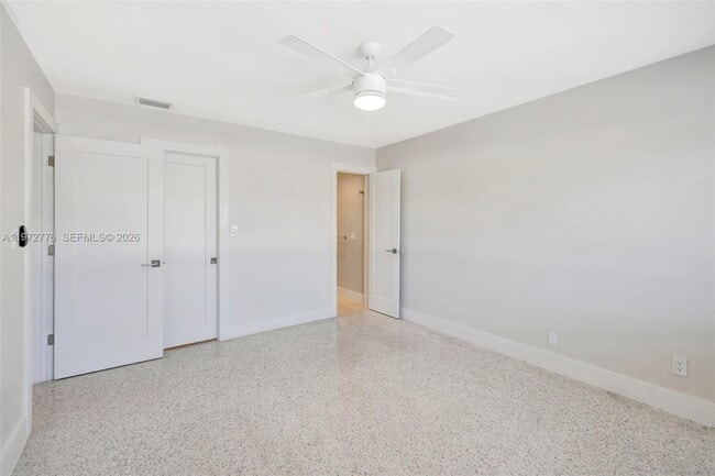 Building Photo - 2190 NE 51st Ct