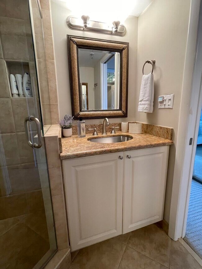 Building Photo - 3009 S Ocean Blvd