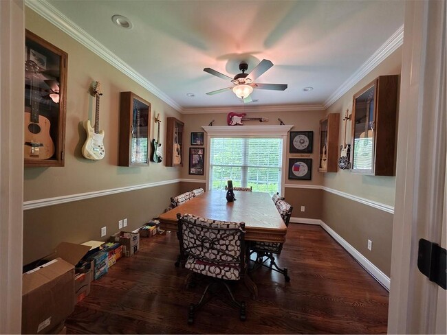 Building Photo - 15 Thackery Ln