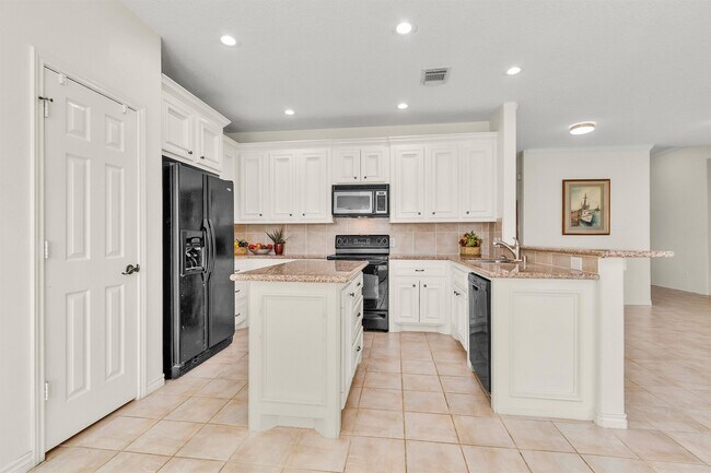 Building Photo - 147 April Waters Dr W