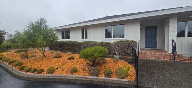 Building Photo - 1830 Olivet Rd