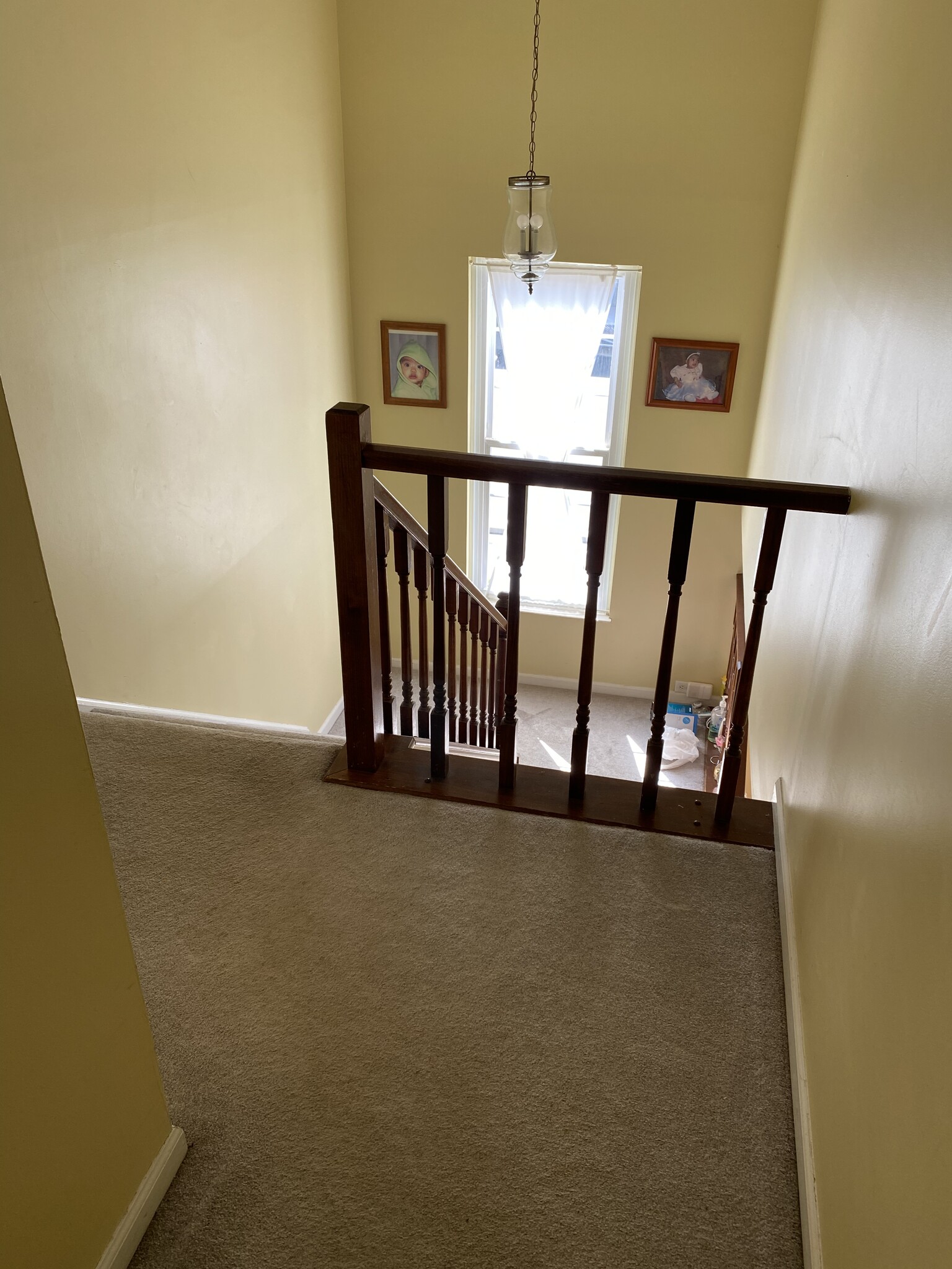 Upstairs corridor - 10939 Barrington Ct