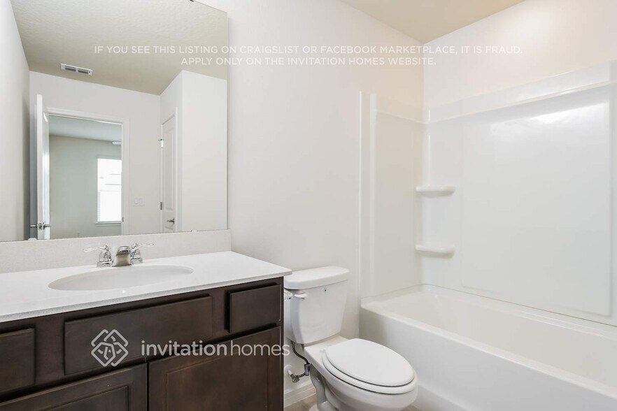 Building Photo - 2265 Southbury Dr