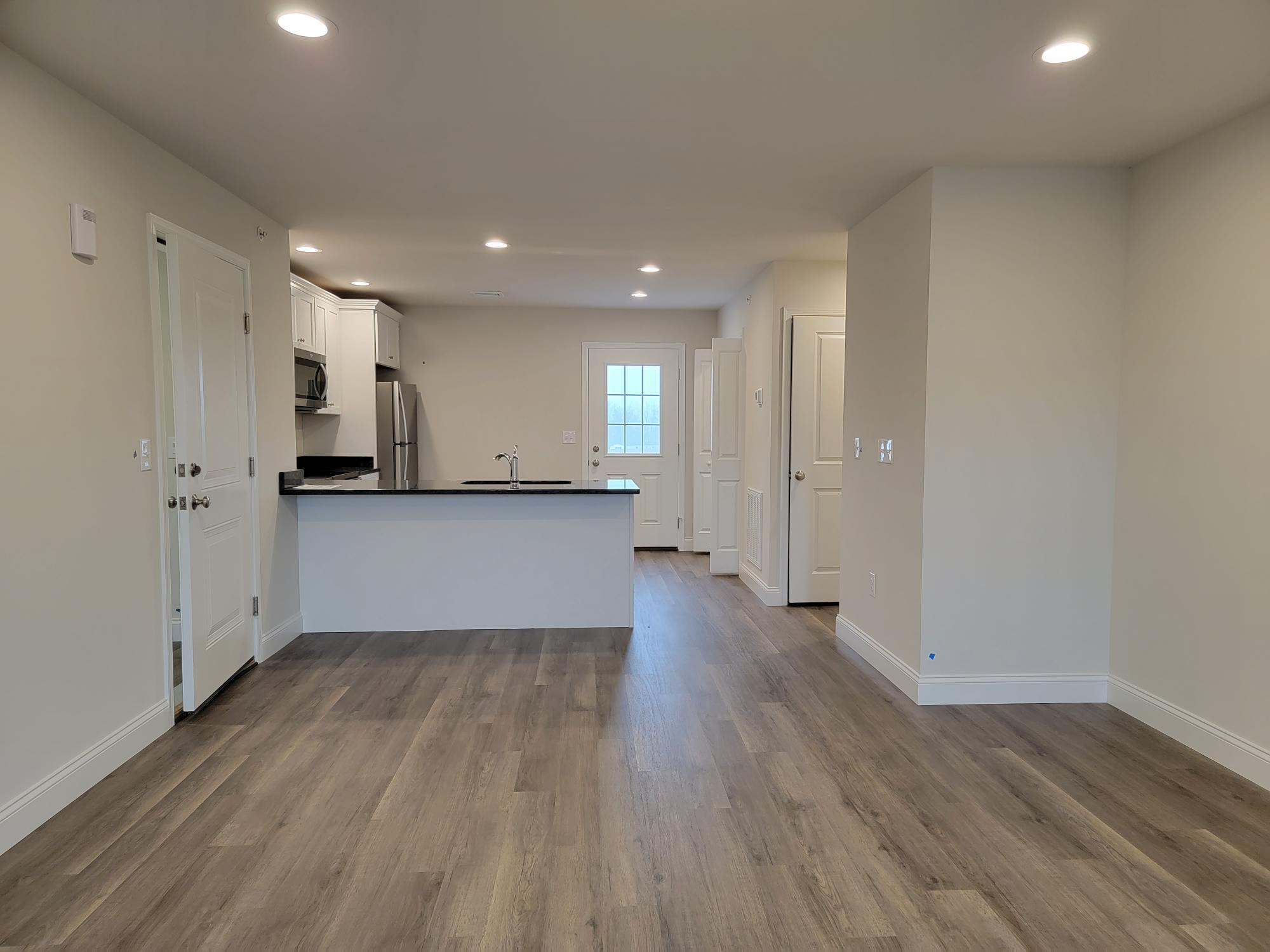 Building Photo - 186 Millard Dr