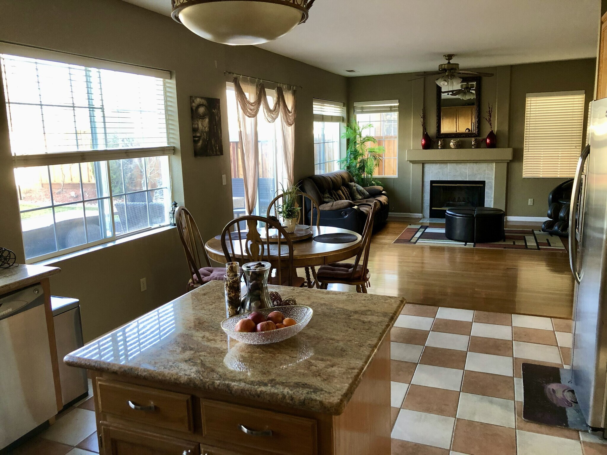 Building Photo - 2755 Huff Dr