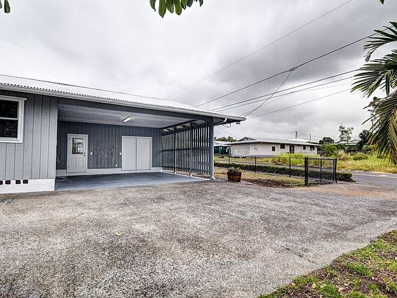 Building Photo - 1403 Mailani St