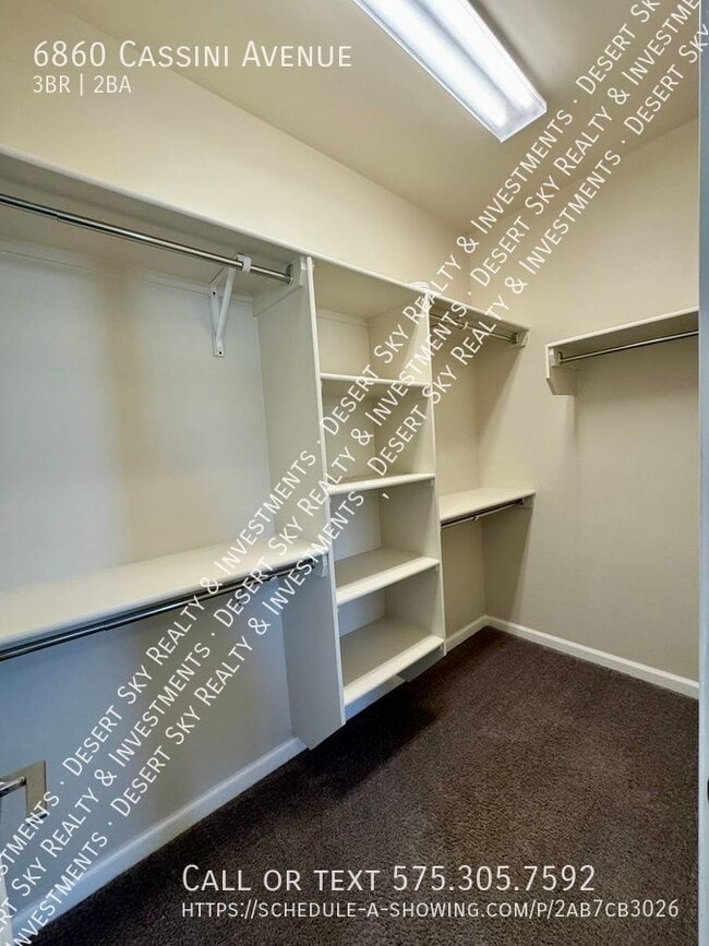 Building Photo - 6860 Cassini Ave