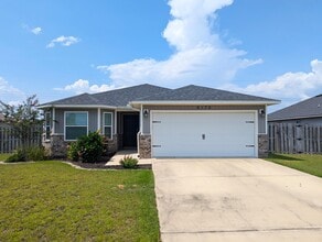 Building Photo - 6170 Redberry Dr