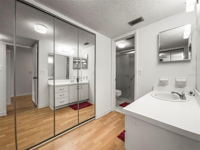 Building Photo - 4902 38th Way S