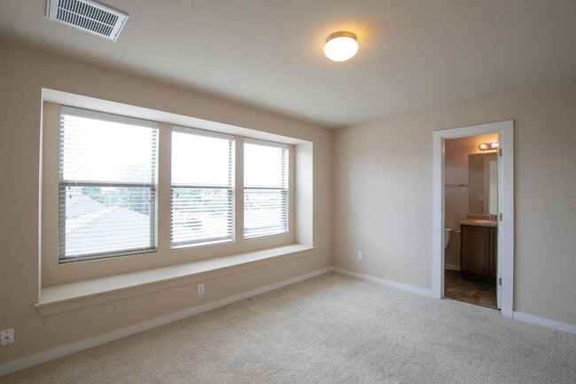 Building Photo - 4528 Credo Lane