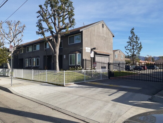 Building Photo - Vineland Apartments