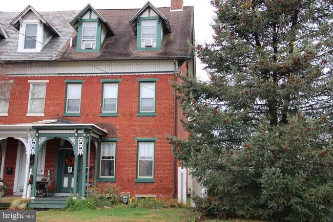 Building Photo - 130 N Mill St