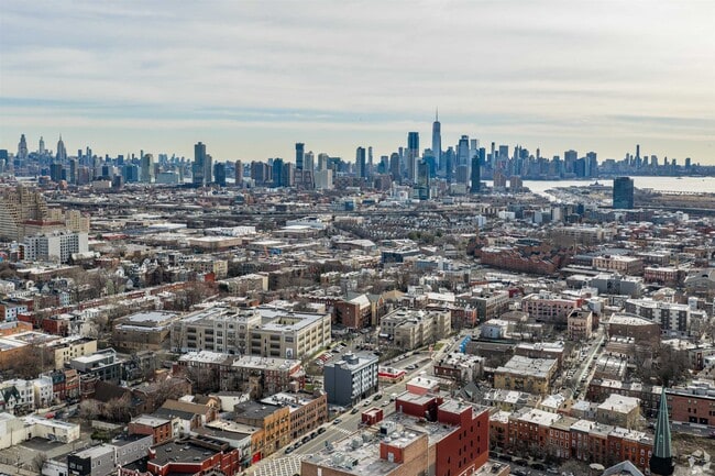 Building Photo - 558 Communipaw Ave