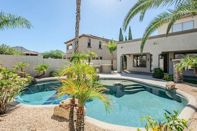 Building Photo - Stunning 4 bed 2.5 bath home with pool, in...