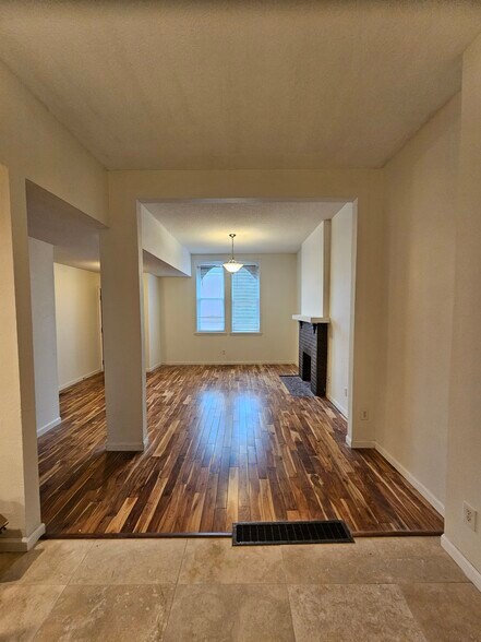 Building Photo - 2605 Arkansas Ave