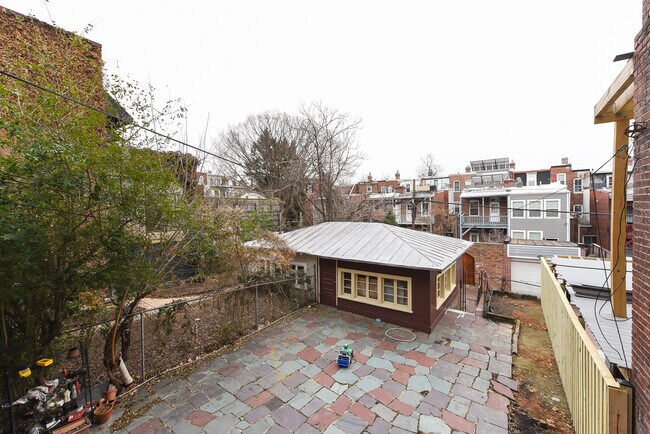 Building Photo - 1724 Lamont St NW