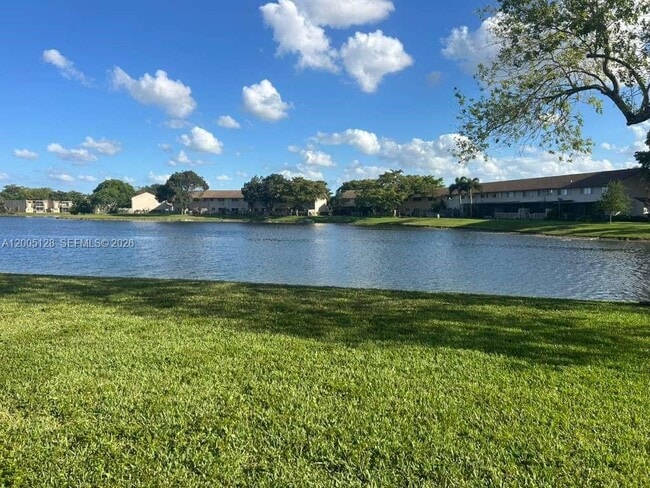 Building Photo - 9926 Nob Hill Ct