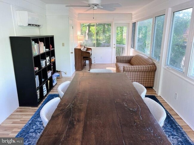 Building Photo - 5885 9th Rd N