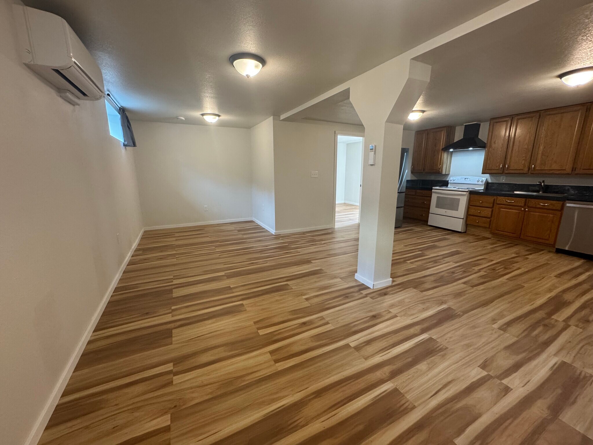 Building Photo - 11121 SE 31st Ave