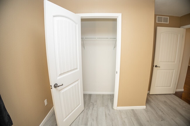 Building Photo - 4055 Westminister Dr