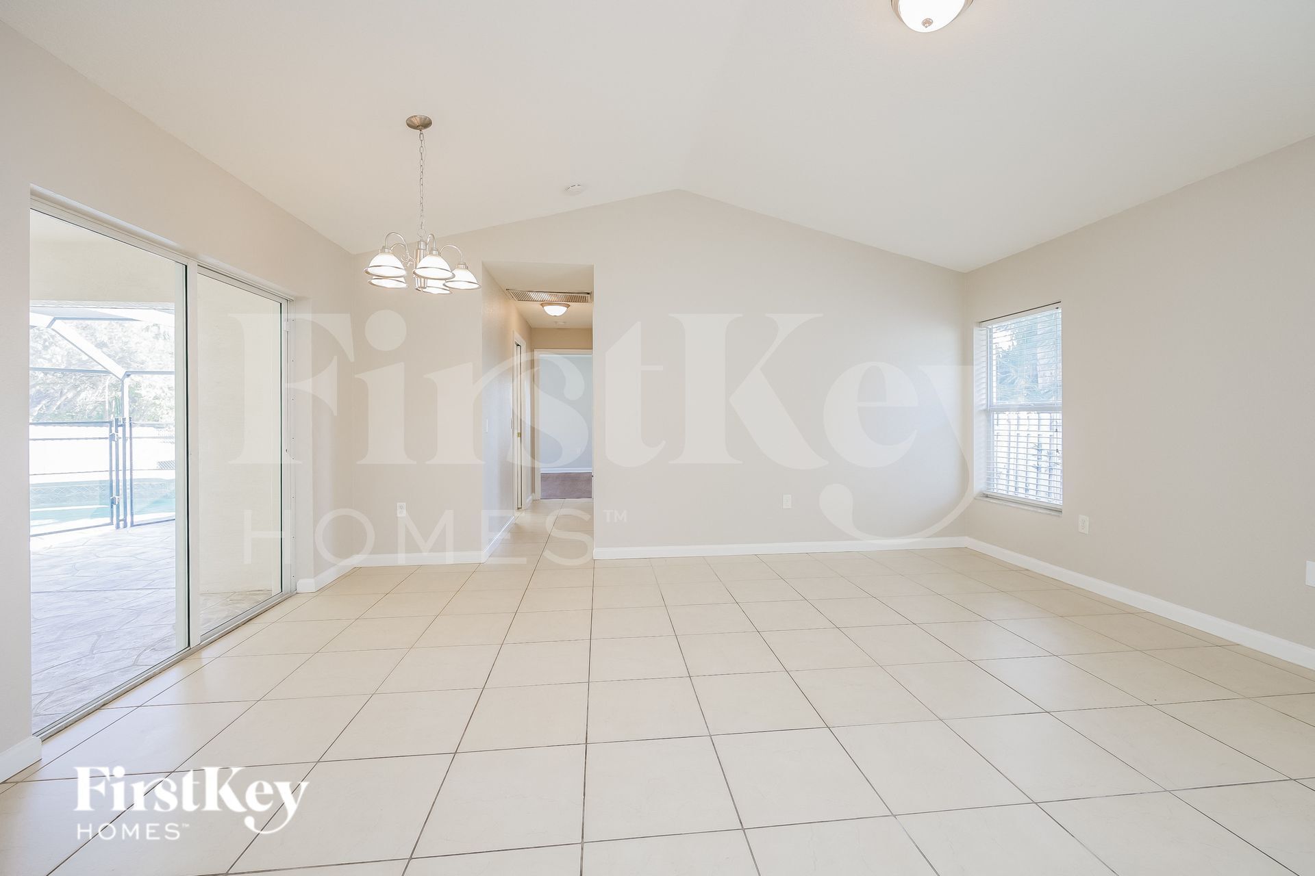 Building Photo - 3342 Cunliffe Rd