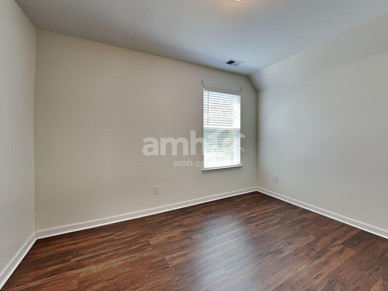 Building Photo - 285 Oglethorpe Cir