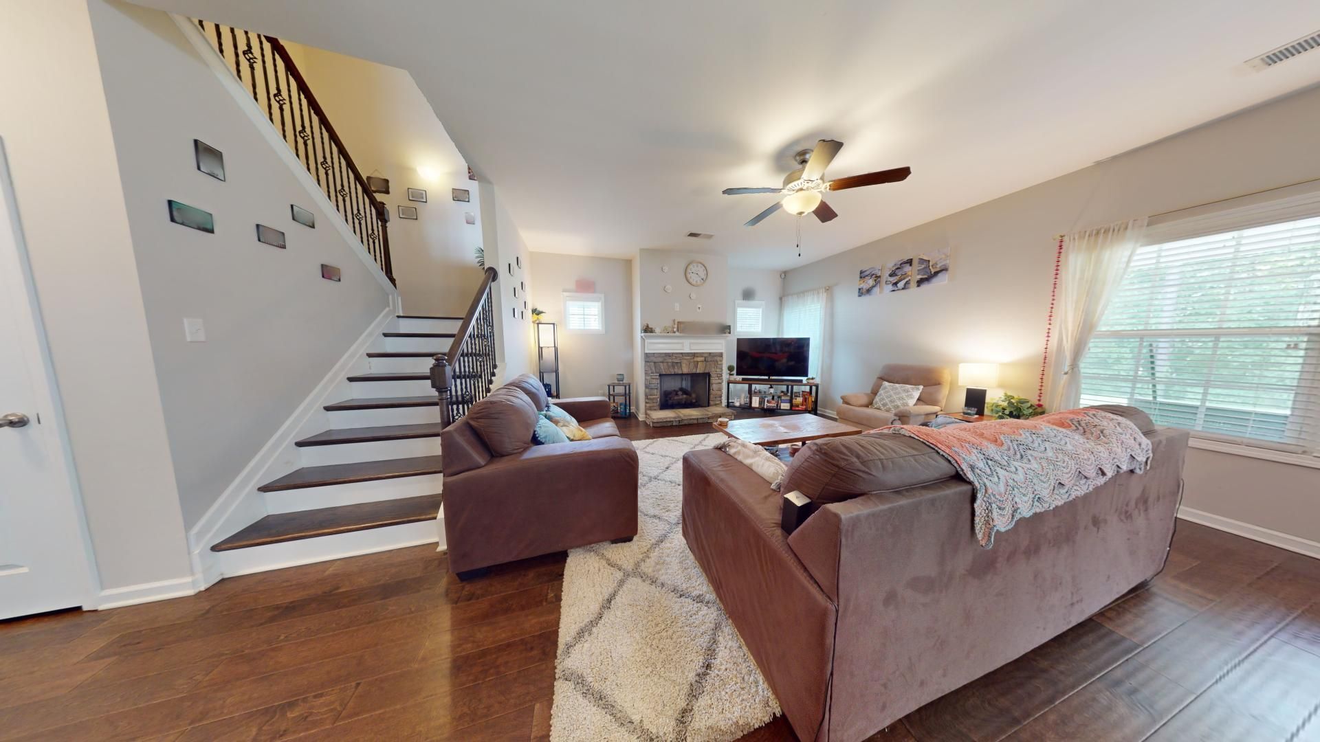 Building Photo - Very Well Maintained Home in East Richland S/D