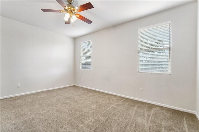 Building Photo - 1073 Huntly Dr