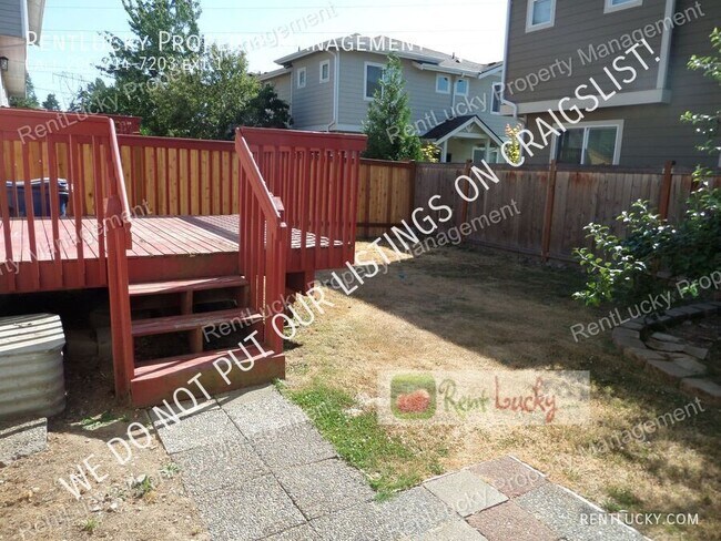 Building Photo - 1516 S Puget Dr