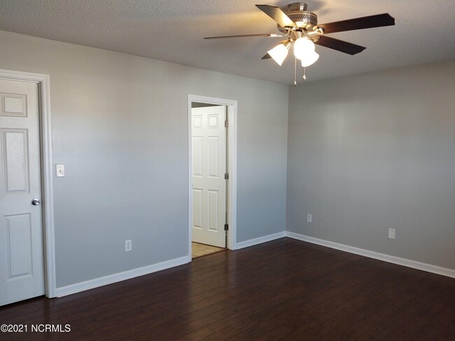 Building Photo - 200 Bobwhite Rd