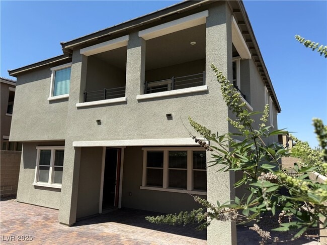 Building Photo - 921 Riverlawn Pl