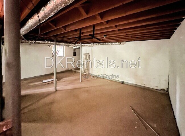 Building Photo - 1580 Bainbridge Ln