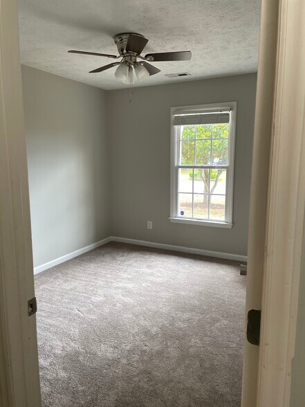 Bedroom 2 - 5503 Heather St