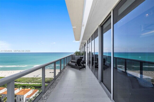 Building Photo - 5875 Collins Ave