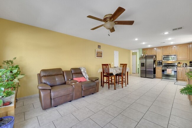 Building Photo - Southern Highlands 3 Bed 2 Bath Single-Story Home with Large Kitchen, Open Layout, Covered Patio