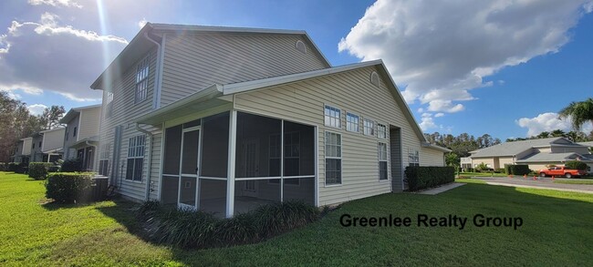 Building Photo - Beautiful 2 Story 3 bed/2.5 bath Condo in ...