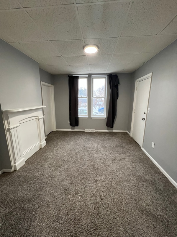 Building Photo - 8 Van Buren St