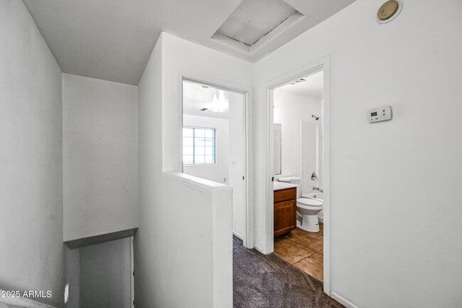 Building Photo - 2243 W Morten Ave