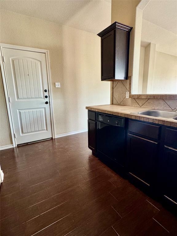 Building Photo - 3000 Whisper Oaks Ln