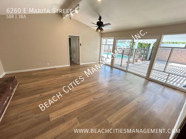 Building Photo - 6260 E Marita St