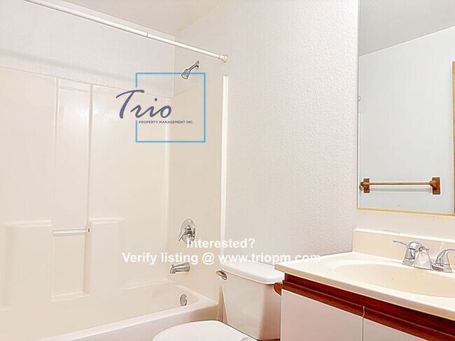 Building Photo - 116 Lea Ave