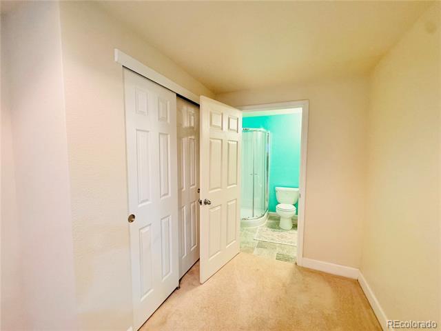 Building Photo - 9633 E Caley Cir