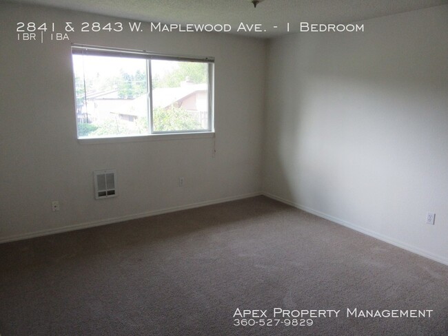 Building Photo - 2843-2843 W Maplewood Ave