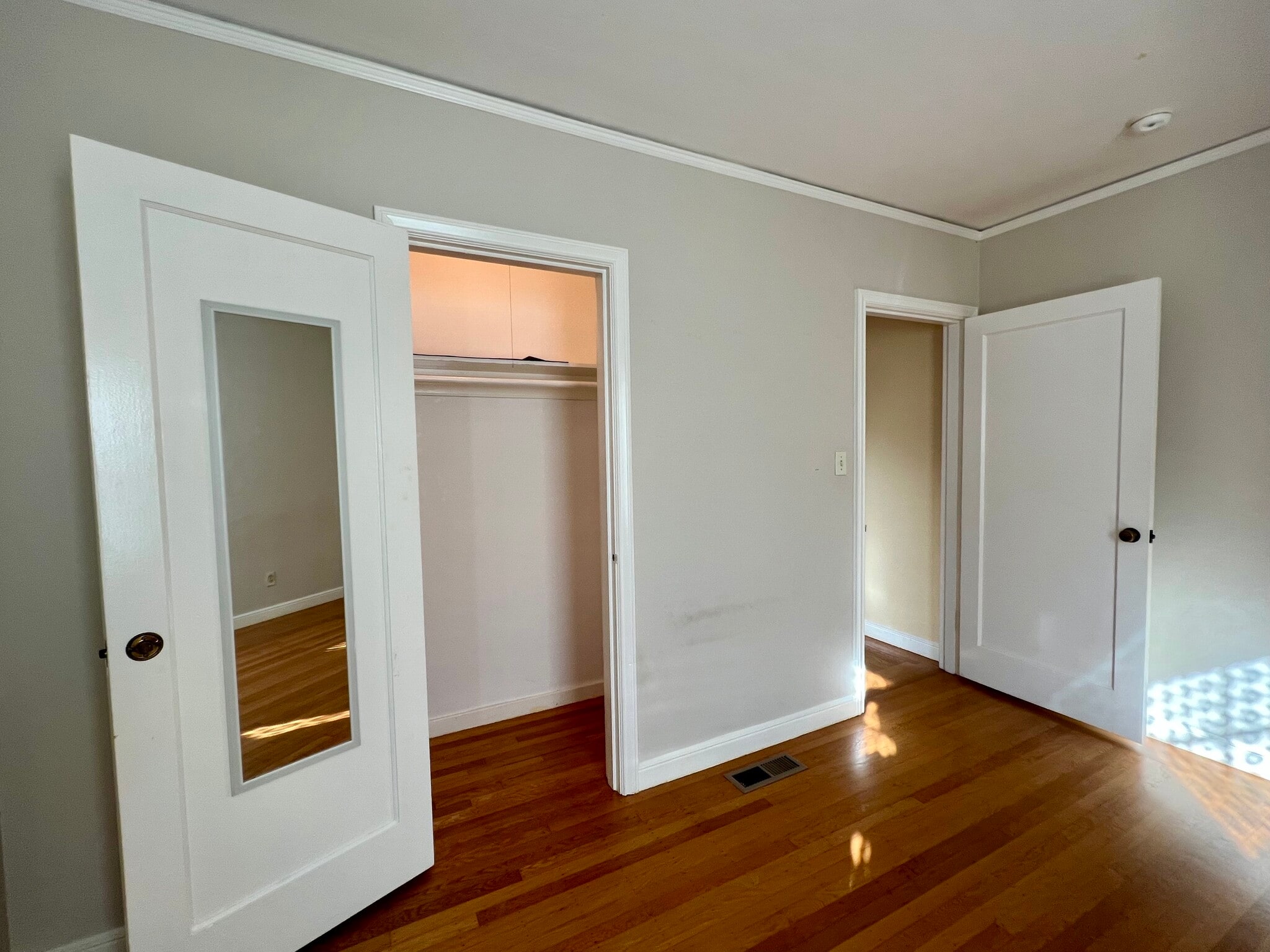 Large closet in BR 2 - 127 22nd Ave