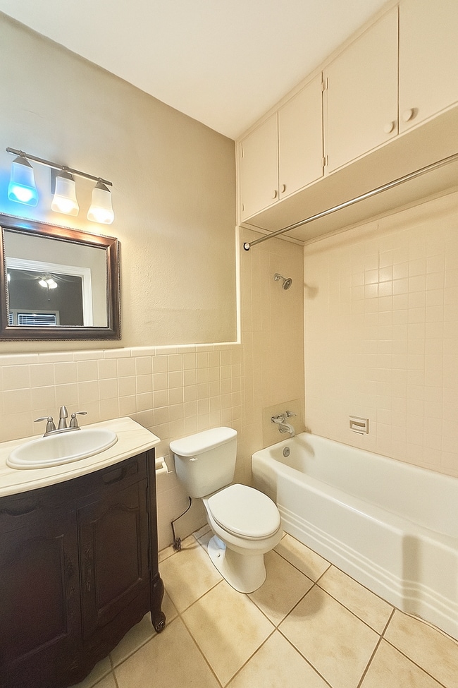 Building Photo - NOW AVAILABLE - Charming Home + Tons of Sp...